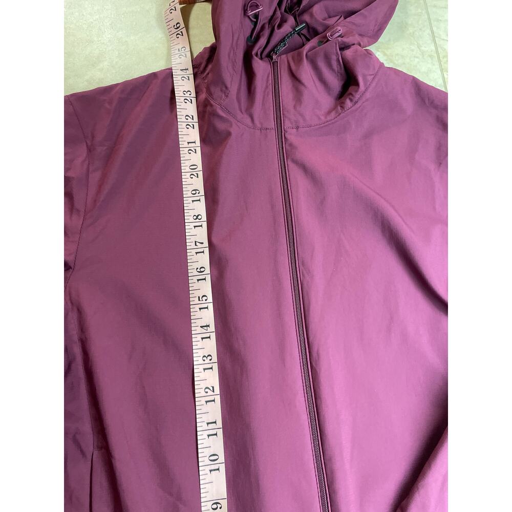 Uniqlo Jacket Packable Hooded Size M Purple Ultra Light Parka Outdoor Spring - Picture 9 of 9